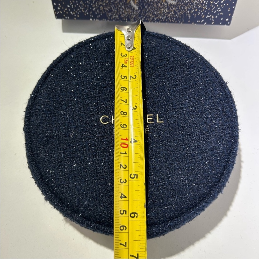 CHANEL beauty  gift Pouch - Picture 8 of 9